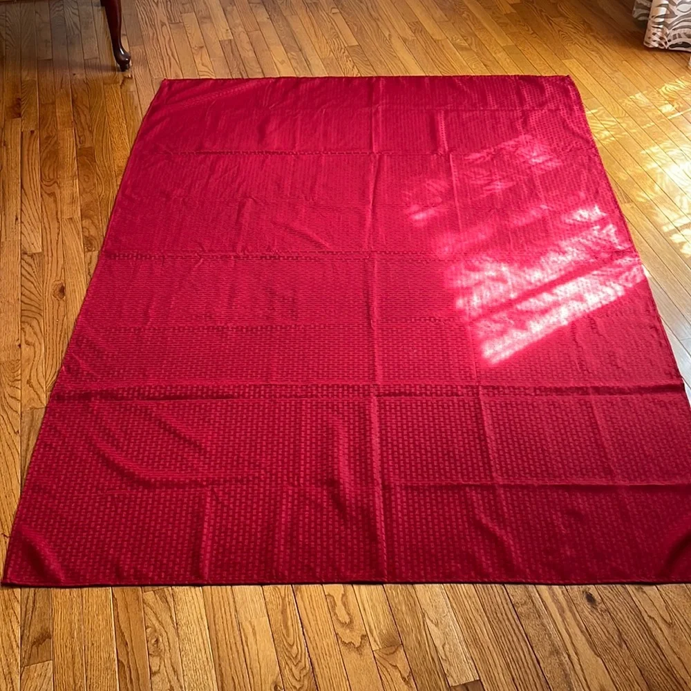 TABLE cloth